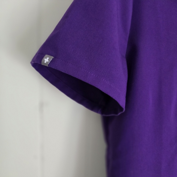 Figs Scrub Top One Pocket Purple Size Medium - Picture 5 of 8